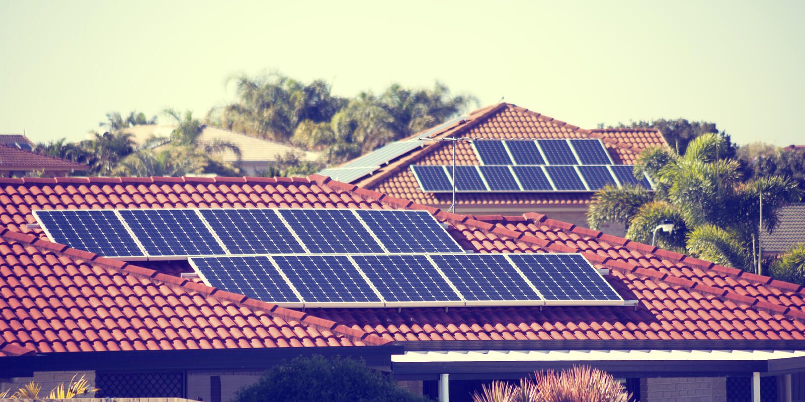 A home with solar panels maximising the power of the sun 